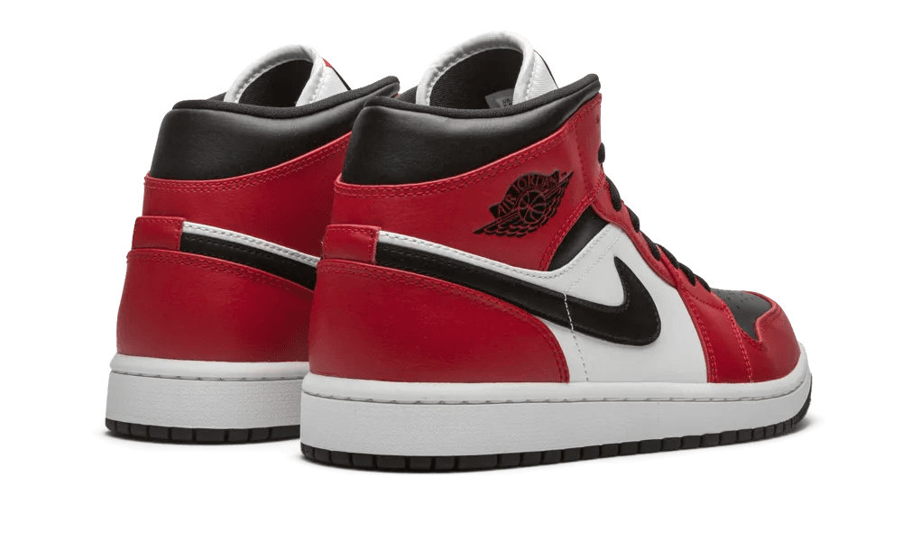 Jordan 1 Mid Chicago Toe