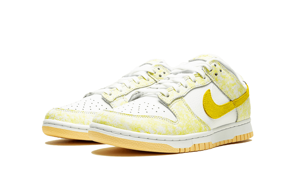 Nike Dunk Low Yellow Strike (W)