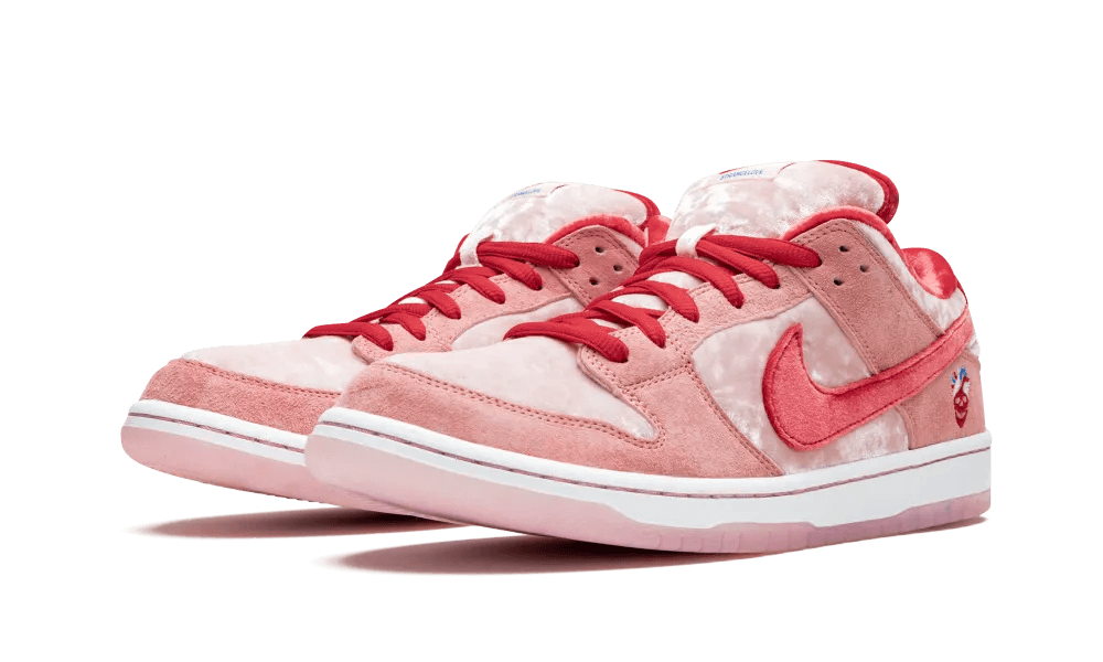 Nike SB Dunk Low Strange Love Skateboards (Regular Box)